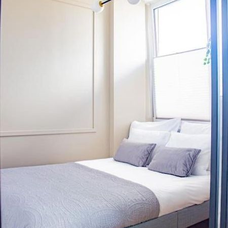 Central Apartment With Balcony And Views, Old Town, Metro Varšava Exteriér fotografie