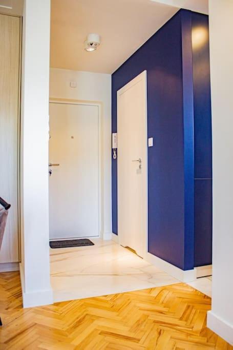 Central Apartment With Balcony And Views, Old Town, Metro Varšava Exteriér fotografie